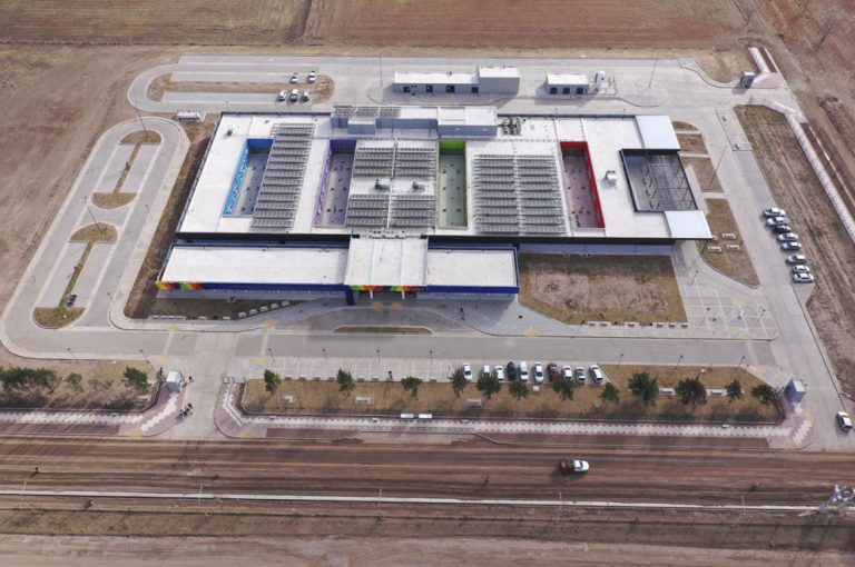 Nuevo hospital de Río Tercero: avanza la pavimentación de las calles aledañas