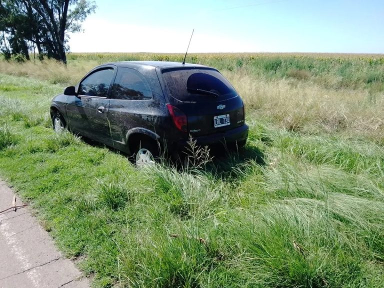 Un riocuartense robó un auto en Jovita y lo abandonó en ruta 27